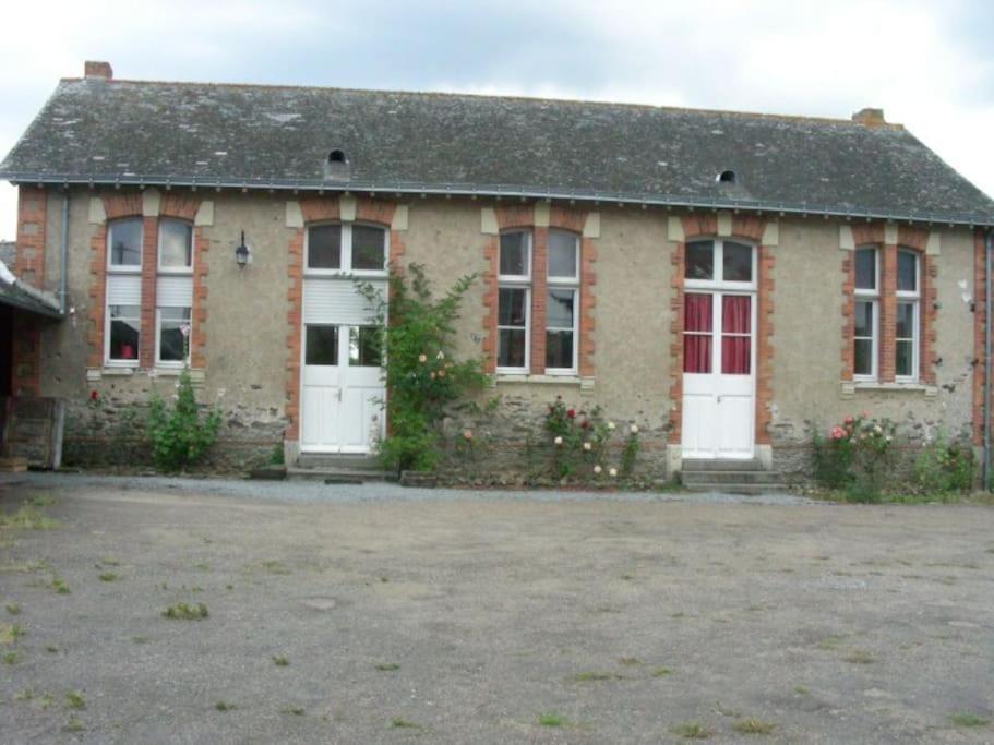 Gite -Belle Maison Dans Une Ancienne Ecole-Tarif Reduit Hors We ! Chanzeaux エクステリア 写真