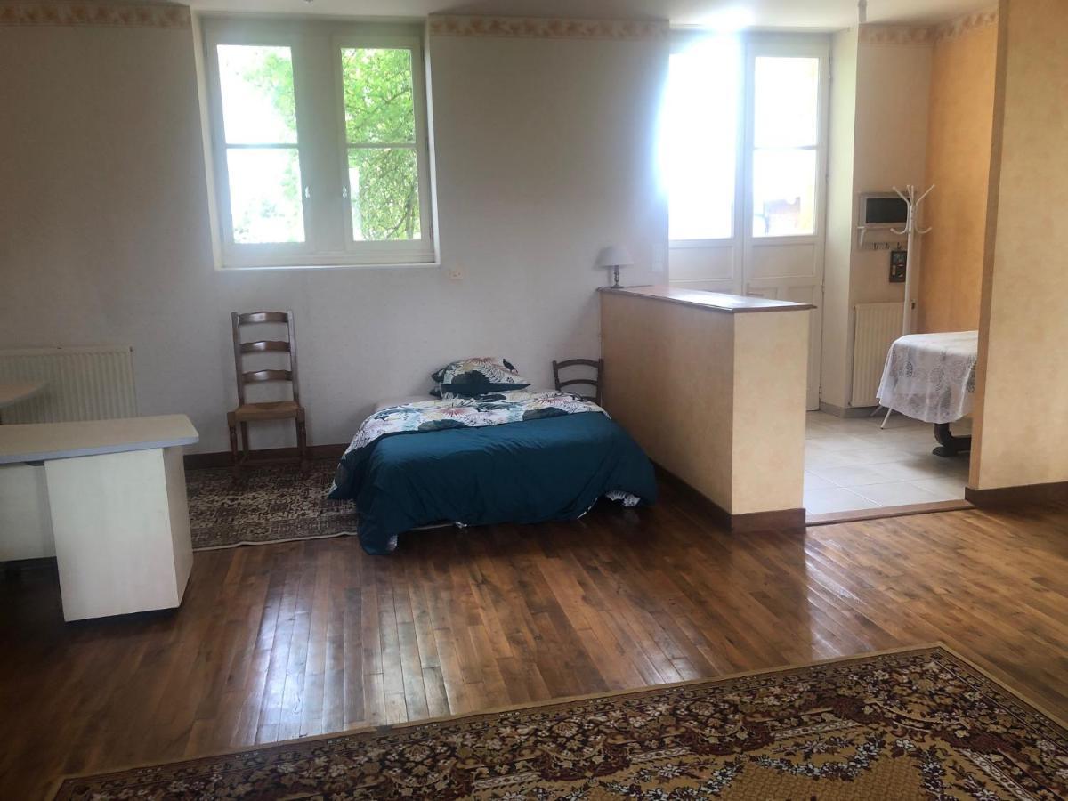 Gite -Belle Maison Dans Une Ancienne Ecole-Tarif Reduit Hors We ! Chanzeaux エクステリア 写真